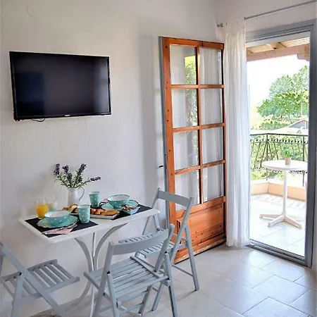 Aciano Apartment *